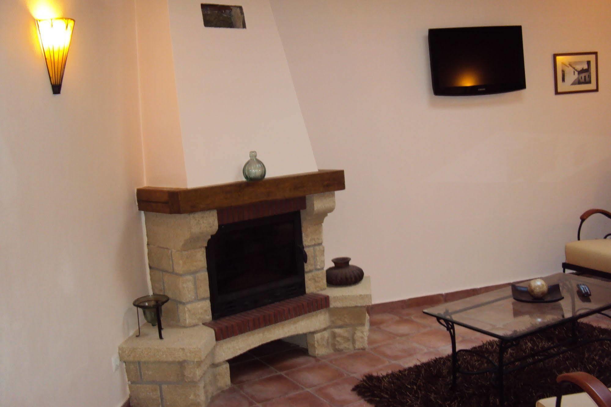 Casa Antiga Bed and Breakfast Odeceixe Buitenkant foto